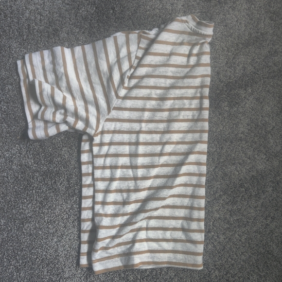 Universal Thread Boxy Crop Tee - Picture 3 of 3